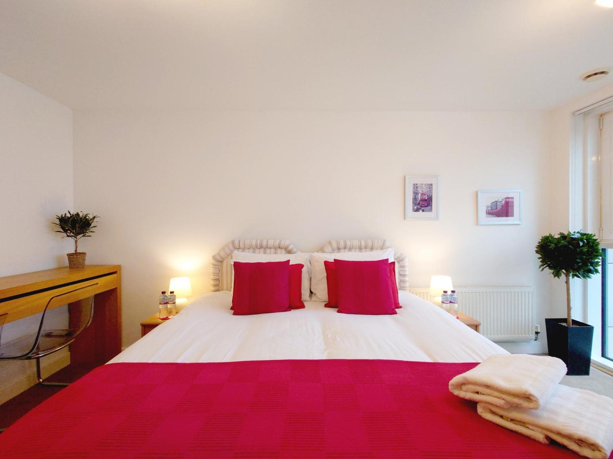 London Excel Stays - Three Bed Serviced Apartment Εξωτερικό φωτογραφία